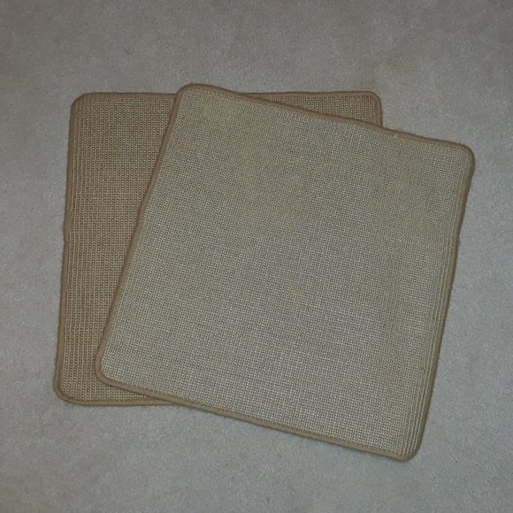 Natural Sisal Cat Scratching Mats - 2 Square Mats - Picture 1 of 4